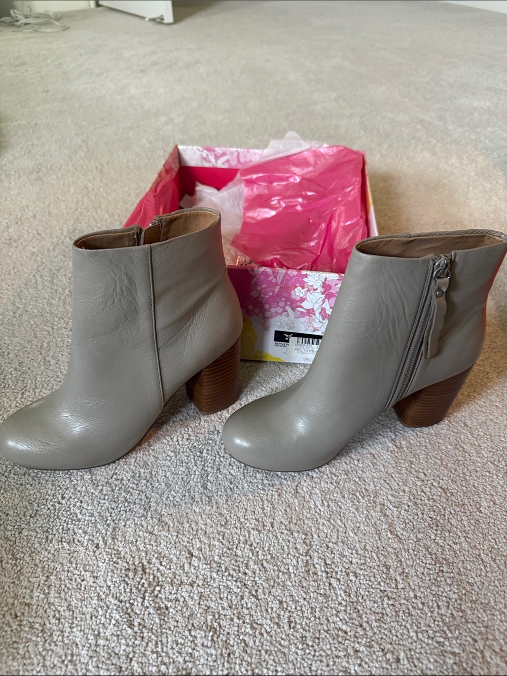 Chinese Laundry Women's Gray Leather Ankle Boots with Wood Block Heel